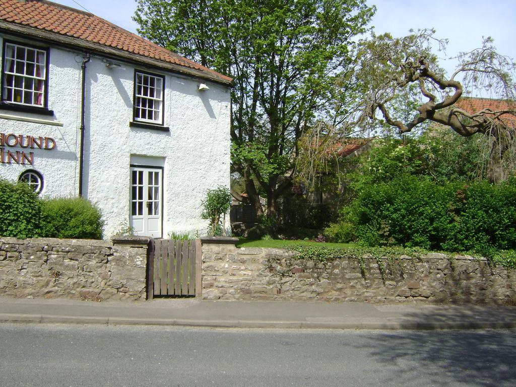 The Greyhound Inn Bedale Exterior foto